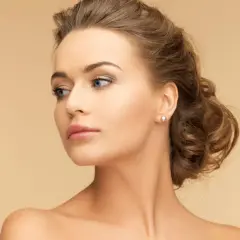 Jakie kolczyki do koka? 5 stylowych propozycji na elegancki look
