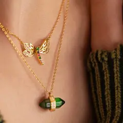 Naszyjniki które się łączą: 5 stylowych sposobów na modny look