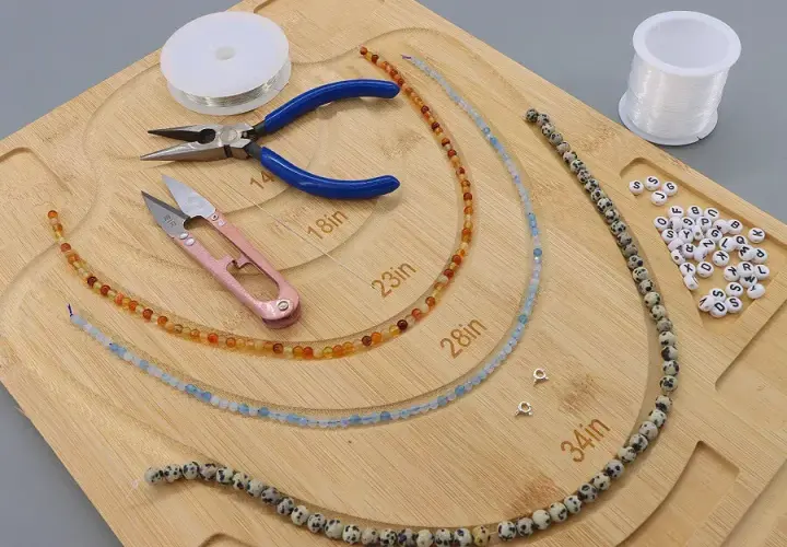 Jak zakończyć naszyjnik na żyłce: 5 prostych technik krok po kroku