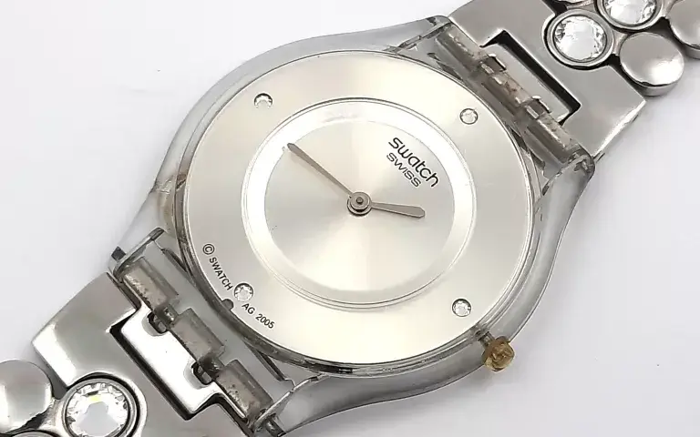 Zegarek damski Swatch srebrny - porównanie modeli i ceny