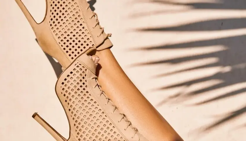 Buty bez palców: jak nosić i stylizować - 8 kluczowych porad